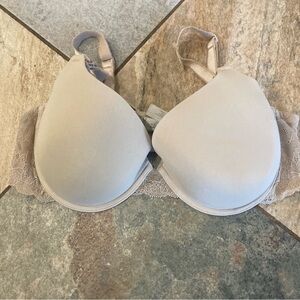 Motherhood Intimates nude underwire nursing bra 40C GUC slight strap wear